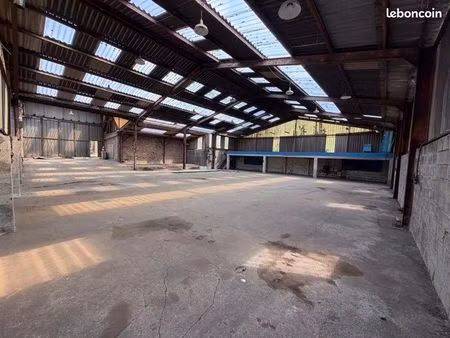 hangar bâtiment