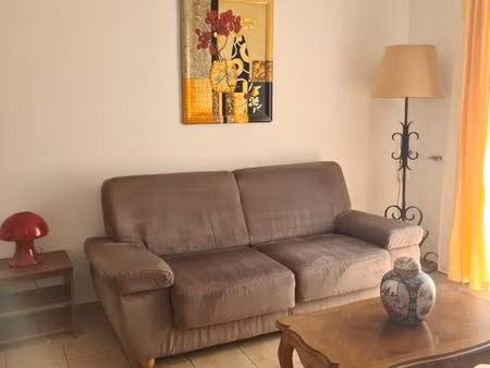 appartement meublé avec grande terrasse – vals-les-bains