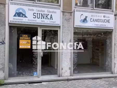 location - local commercial - 47 m² - 6 600 €/an hc ht -