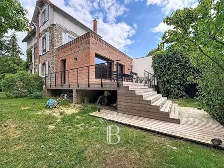 le service location de la maison barnes vous propose ce bien :