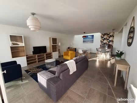 t3 de 103 m2 meublé aux jardins de la falaise