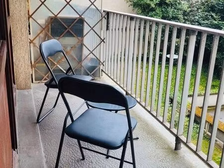 studio 21m2 avec ascenseur et balcon 5mn à pieds du rer b