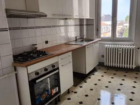 3 pieces quartier ecole pasteur