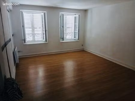 appartement 2 pièces en plein cœur de la ville