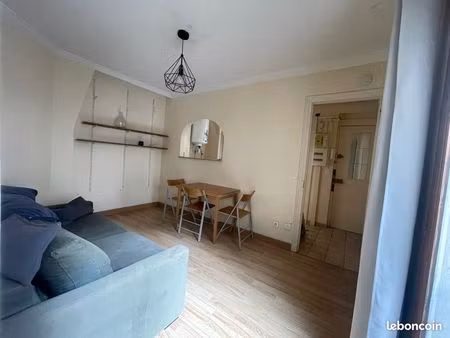 canal saint martin 2 pièces  29 m² rue alibert