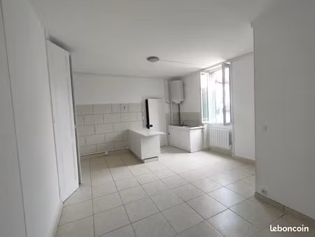 studio 1 pièce 24 m²