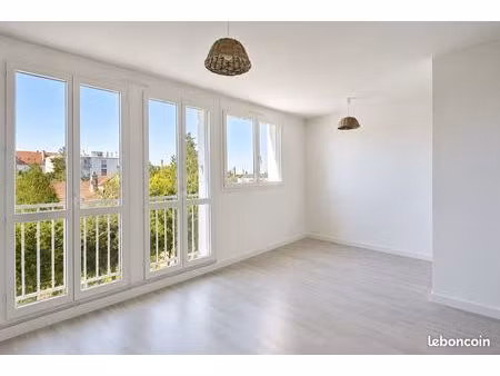 grand t1 meublé de 32 m² – parking privatif + cave – idéal étudiant ( à proximité du centr