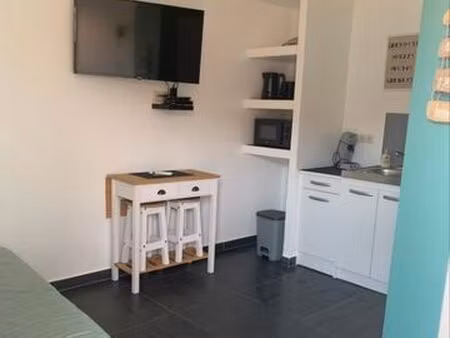 studio 16m2 neuf année scolaire eau et électricité comprises