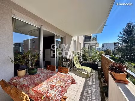 t4 avec grande terrasse et garage à villeurbanne 80m2