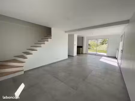 maison 6 pièces 126 m²