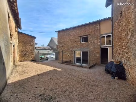 maison de village 94 m² laizé