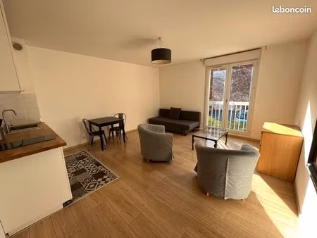 appartement lumineux meublé