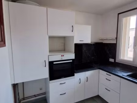 t3 vide 1er etrage fibre ascenseur