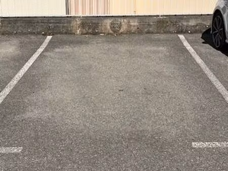 parking a louer menton centre