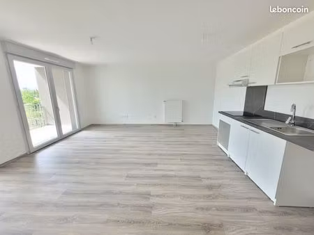 appartement 3 pièces 63 m²