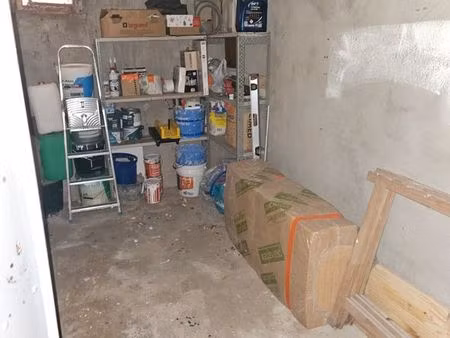 location cave - pres d'arenes