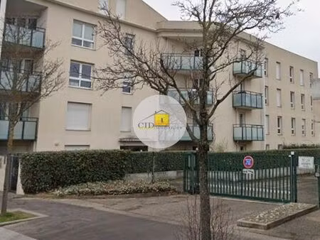 parking/box saint-priest