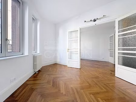 lyon 6 / triangle d'or / crequi t2 52m² parfait etat 230000€
