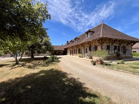 l'immobilier à 360o vous propose ce superbe complexe immobil