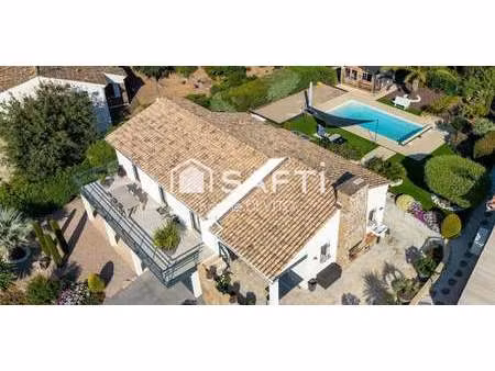 maison avec piscine et terrasse saint aygulf (83)