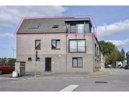 gezellig appartement met 2 slaapkamers  garage en terras ...