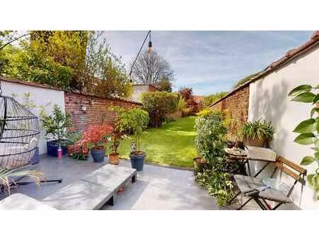 dailly : bel appartement 2 chambres + bureau et jardin prive