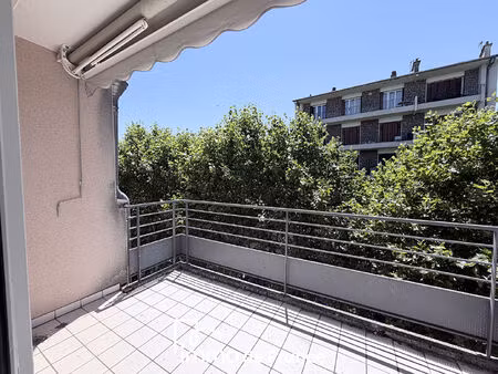 rodez tour de ville  appartement t3 avec balcon  cave et garage