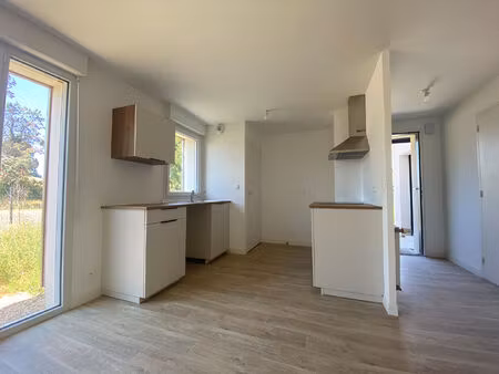 location maison 3 pièces  62.61m²  notre