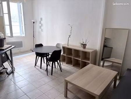 appartement à louer immédiatement / meublé / proche place albert 1er - ecusson /