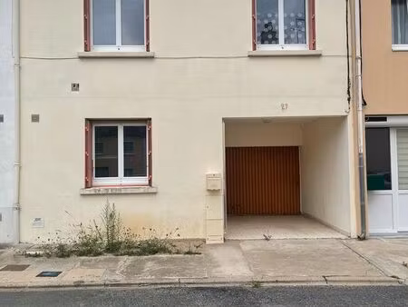 ? investissement locatif à saisir maison 3 chambres avec jardin et garage à yzeure