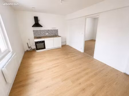 appartement t2 de 46 m² rénové (2023) à louer  neuves-maisons (54)