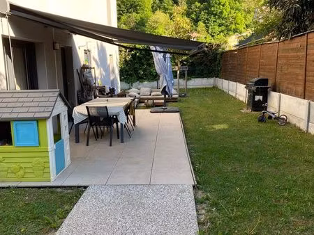 location t3 domène