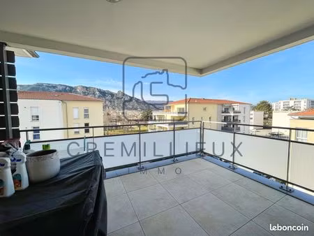 appartement 4 pièces 94 m²