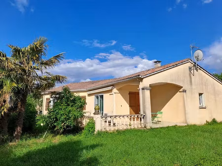 vente locaux professionnels 4 pièces 100 m² à le bugue (24260)  189 000 €