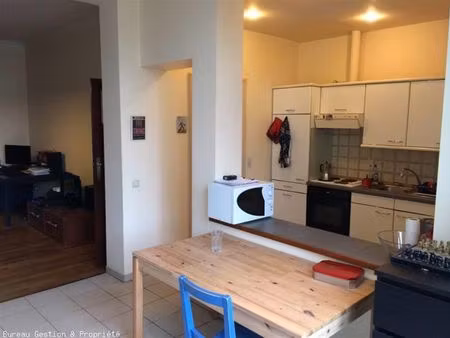 appartement à louer à avenue des volontaires 38 etterbeek (vbe48414)