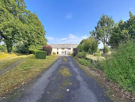 ancien corps de ferme avec environ 4  7 hectatres