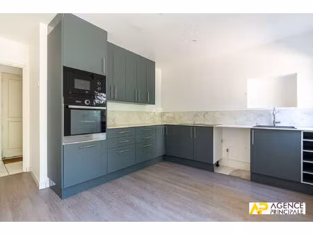 maison le mesnil le roi 8 pièce(s) 140.3 m2
