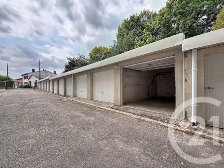 vente parking à montauban (82000)  19 900 €