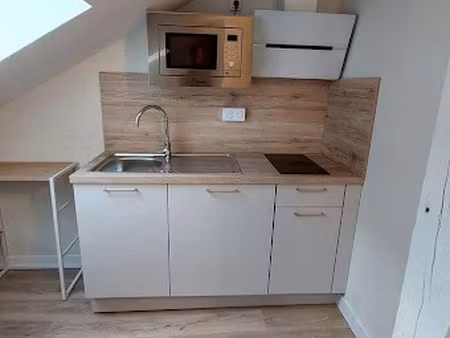 location meublée appartement 1 pièce 9 m² à clermont-ferrand (63000)  470 €