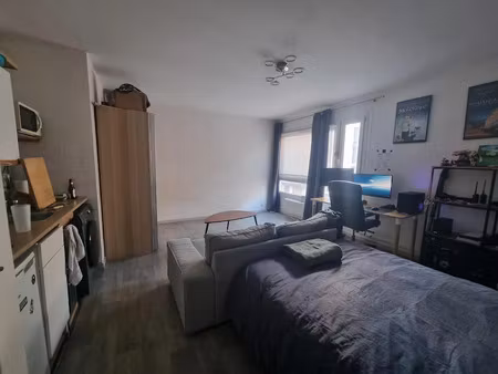 location appartement 1 pièce 29 m² à lille (59000)  673 €