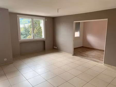 location appartement 3 pièces 55 m² à saint-etienne (42000)  630 €