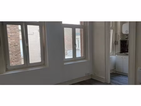 location appartement 1 pièce 21 m² à arras (62000)  450 €