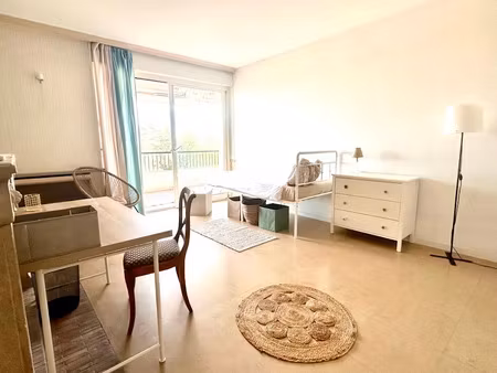 location meublée chambre 1 pièce 17 m² à bron (69500)  620 €
