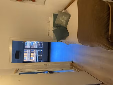 excellent studio apartment in ideal location
