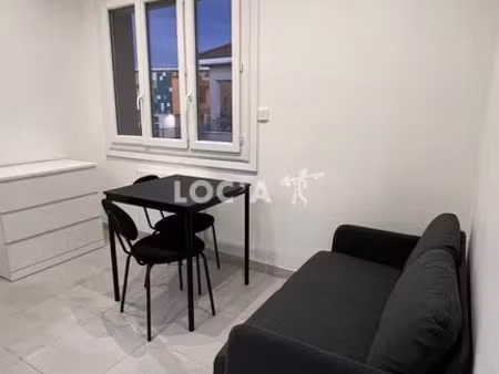 location appartement 2 pièces 27 m² à vénissieux (69200)