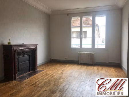 location appartement 3 pièces 65 m² à vitry-le-françois (51300)