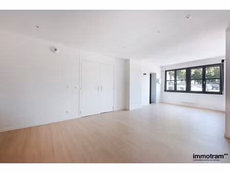 appartement 38 m2 croix centre  petite co propriété  faibles c