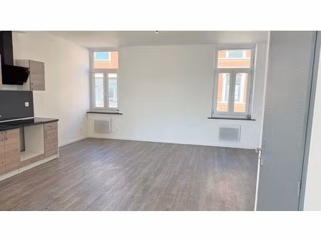 location appartement 4 pièces 90 m² à roubaix (59100)  950 €