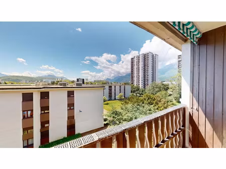 location meublée appartement 5 pièces 87 m² à grenoble (38000)  990 €