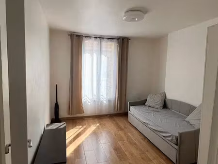 location meublée appartement 2 pièces 25 m² à ivry-sur-seine (94200)  850 €